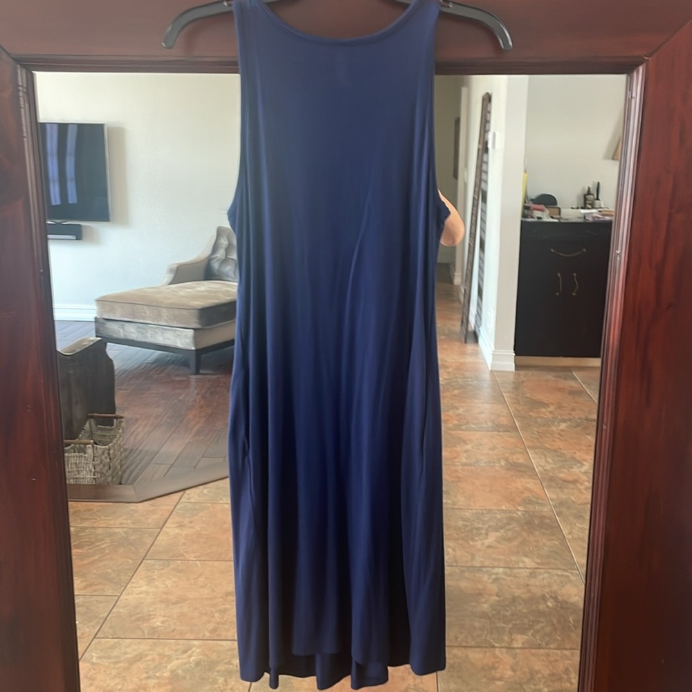 Gorgeous navy blue midi dress with pockets . - Picture 4 of 4